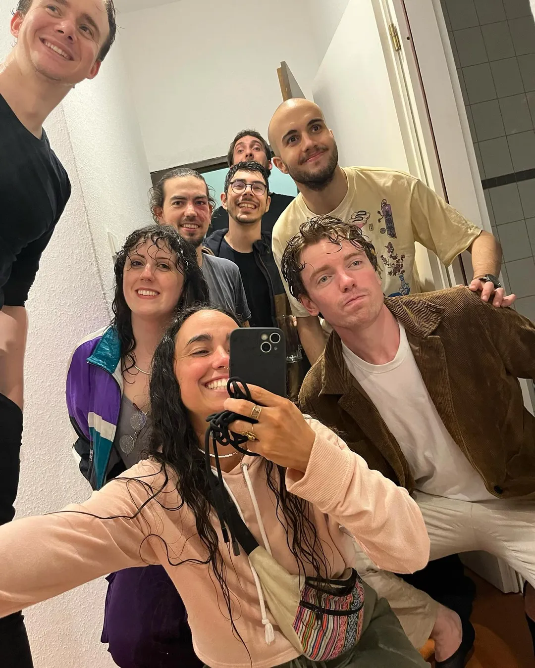 Group therapy 🧑‍⚕️🔮 (1/7)
