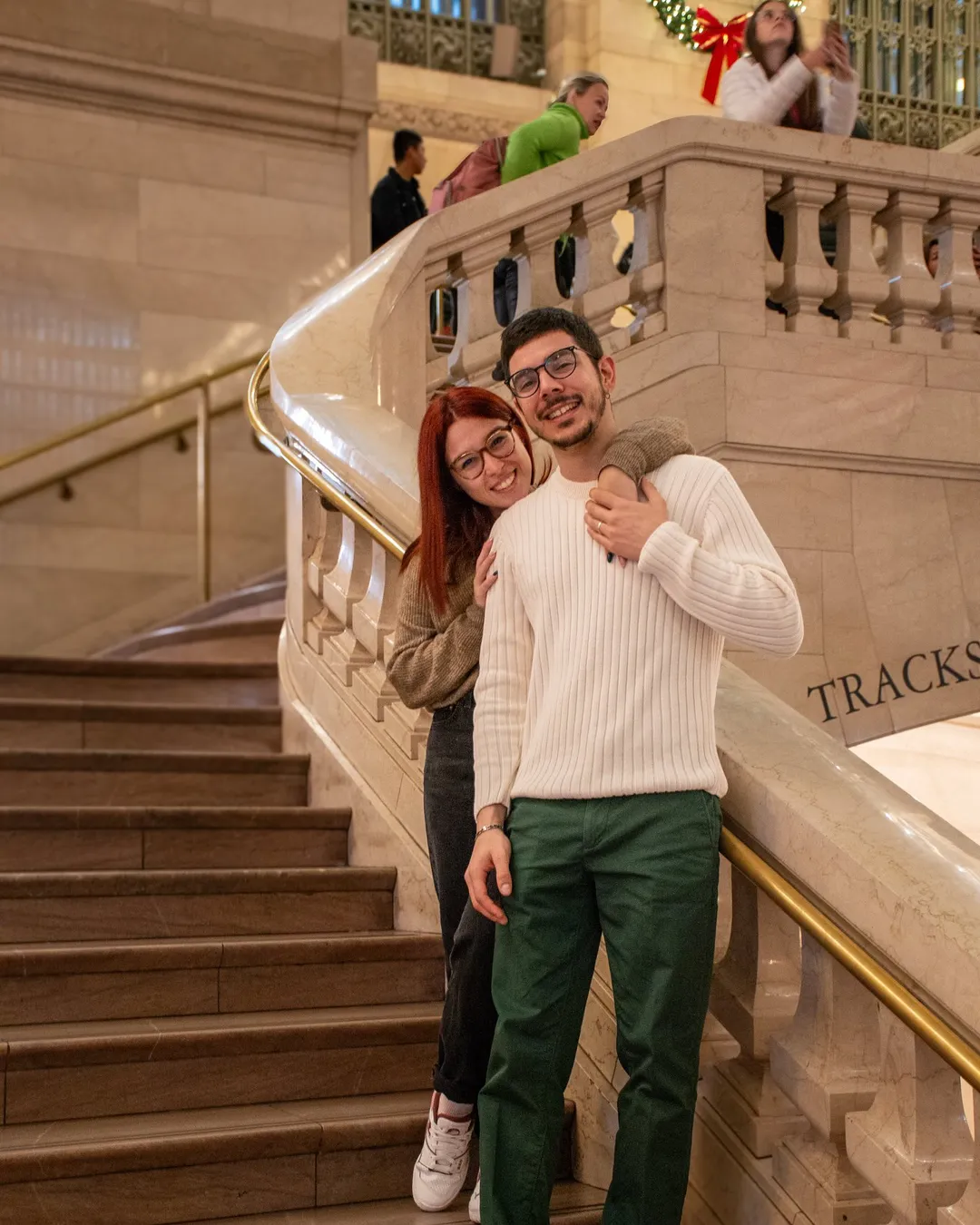 Spotted at grand central - xoxo ✨ (2/4)