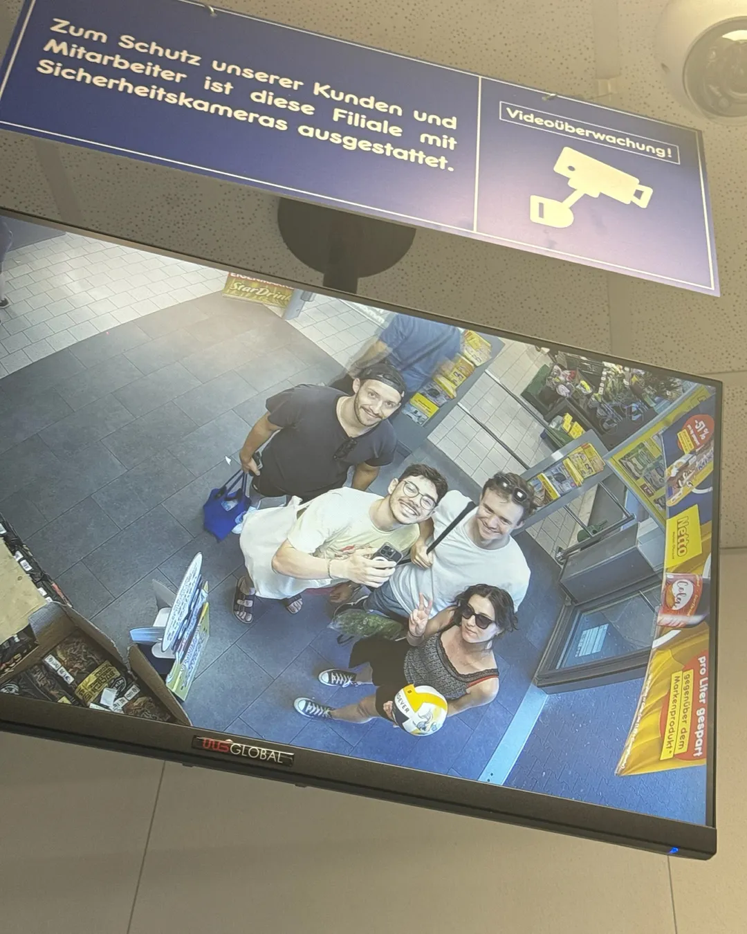 Ormai son tedesco, non mi abbronzo più 😭 (3/3)