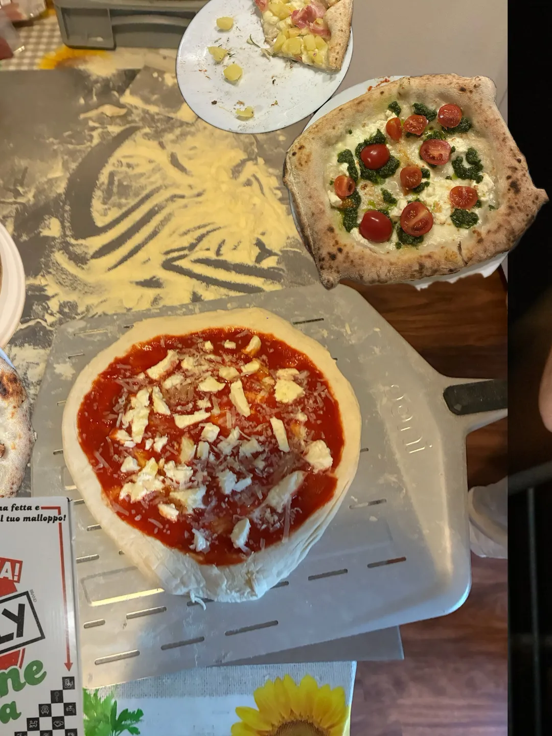 Pizza dump home made and bought 🍕☺️ (4/6)