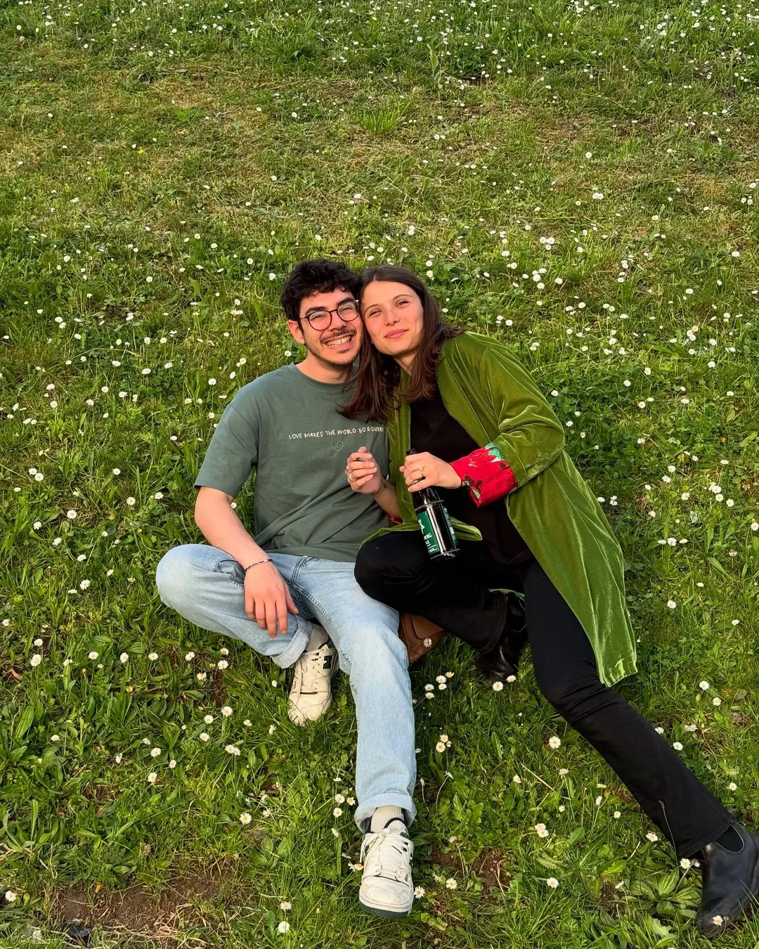 Friends & Flowers 🫂🌼 (5/10)
