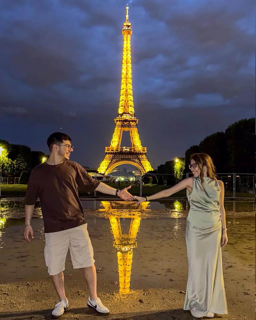 Paris, from the Louvre to the tower after dark 🗼 (2/9)